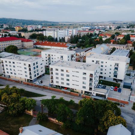 Apartamento Strešný Aparmán Pri Mlyne Skalica Exterior foto