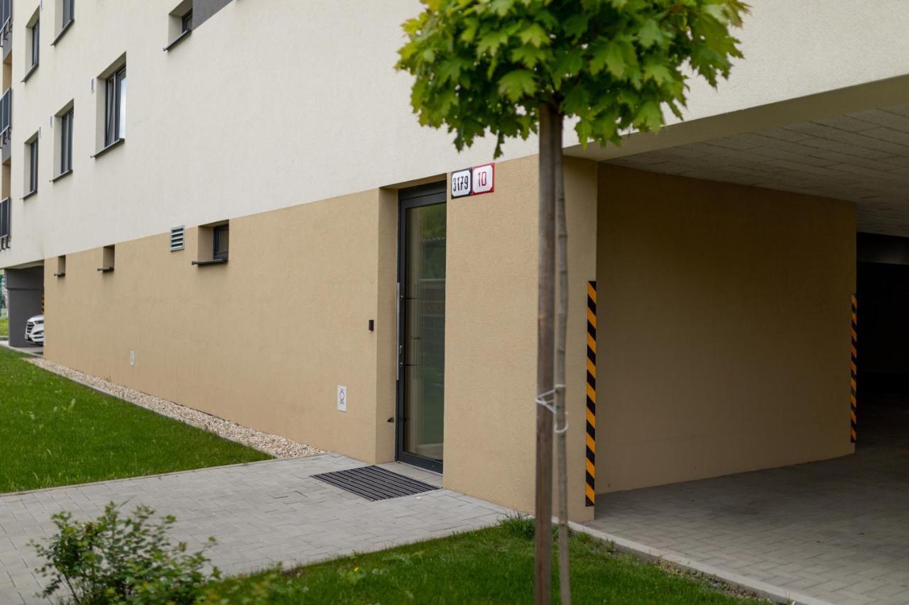 Apartamento Strešný Aparmán Pri Mlyne Skalica Exterior foto